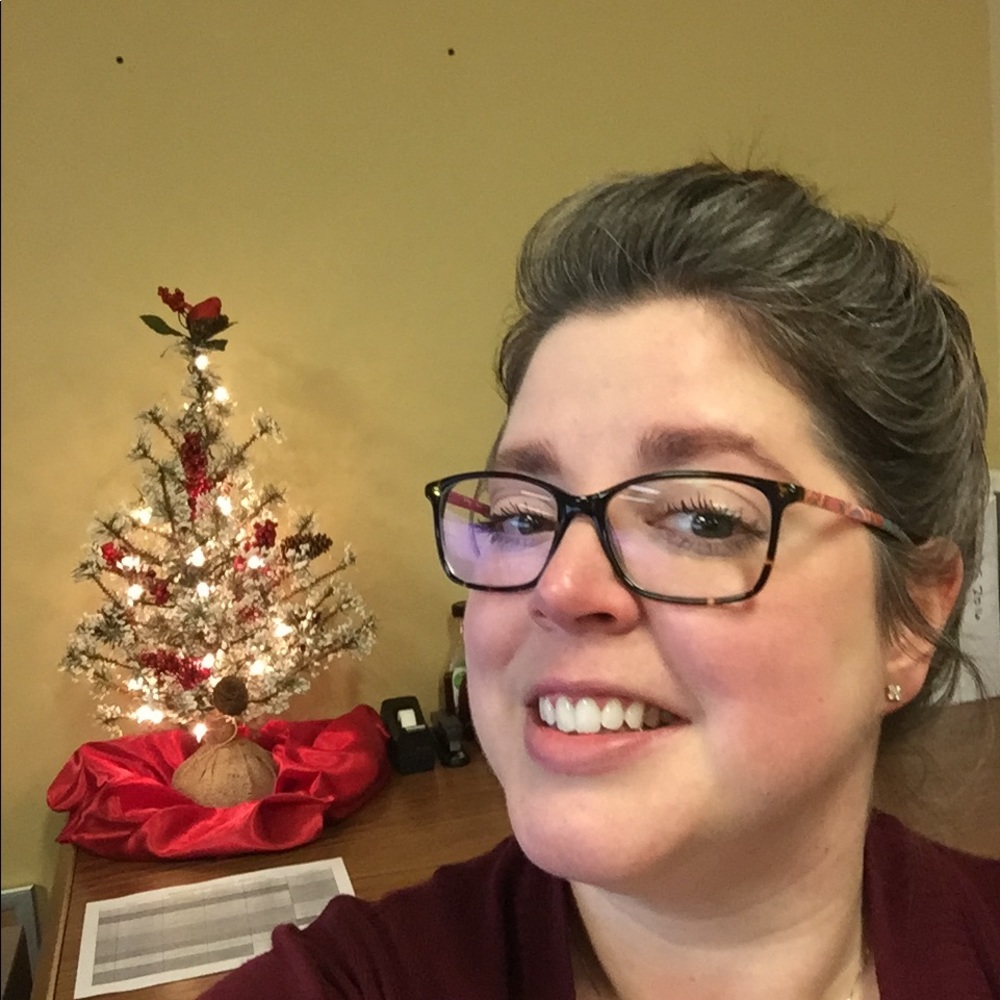 Meet your Posher, Jennifer